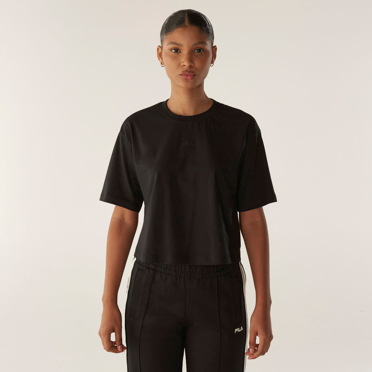 Camiseta Fila Cropped Comfort Classic Feminina